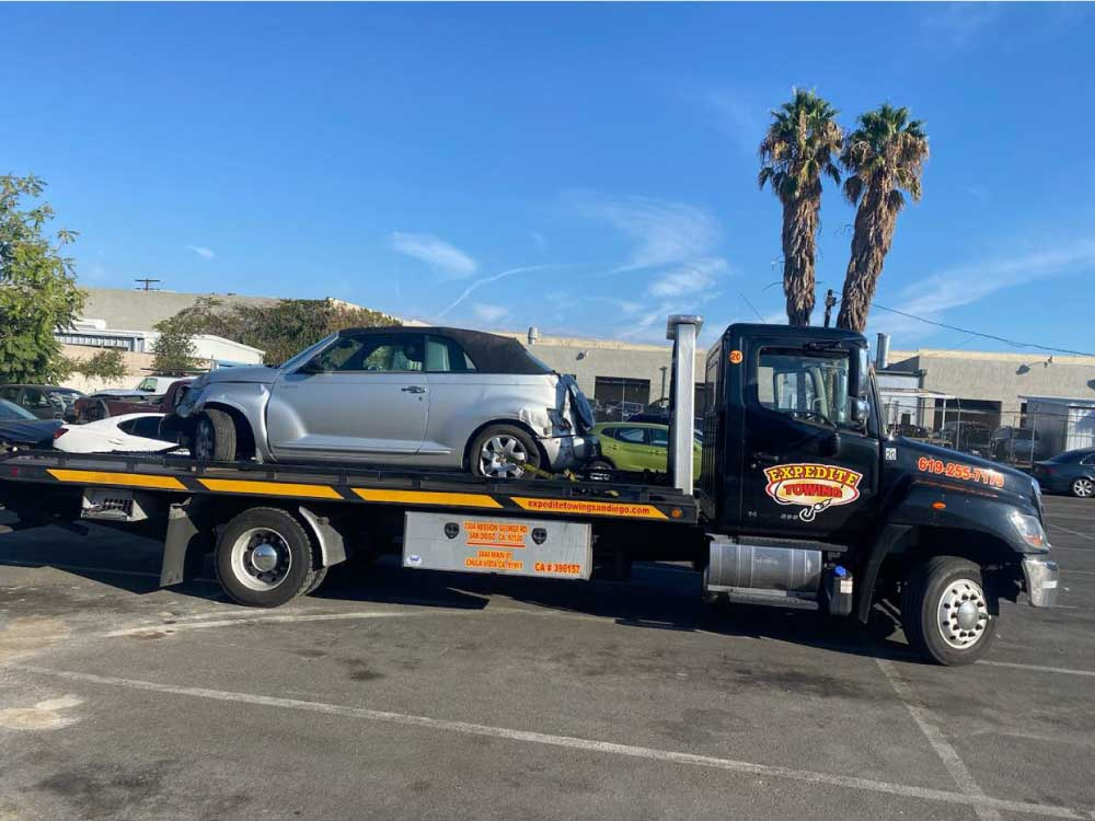 5 Reasons Why You Should Hire 24-Hour Towing Services